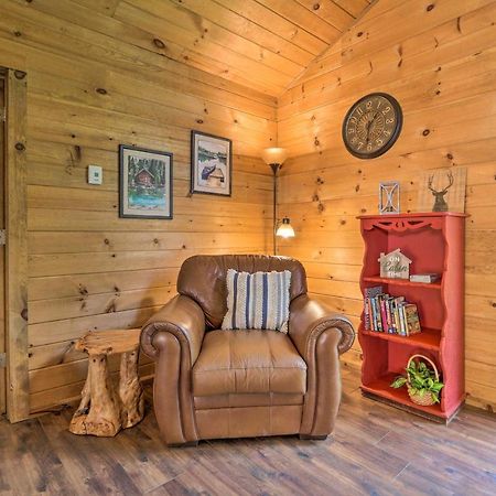 Butler Cabin On 19 Acres With Hot Tub And Fire Pit! Exterior foto