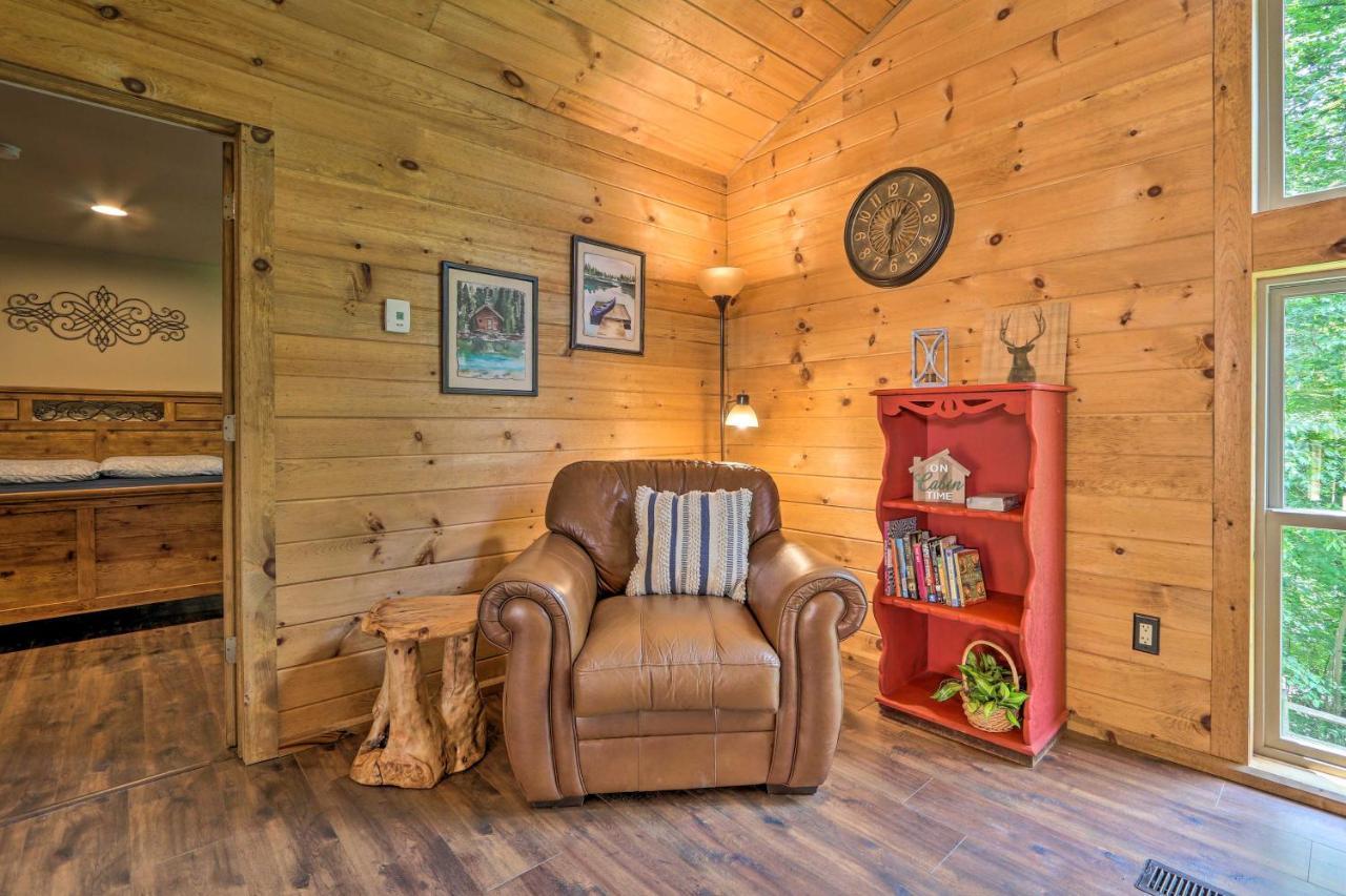 Butler Cabin On 19 Acres With Hot Tub And Fire Pit! Exterior foto
