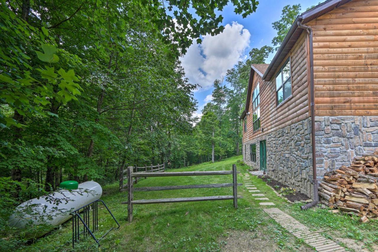 Butler Cabin On 19 Acres With Hot Tub And Fire Pit! Exterior foto