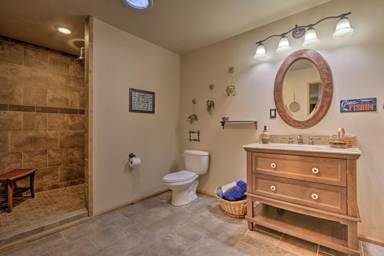 Butler Cabin On 19 Acres With Hot Tub And Fire Pit! Exterior foto